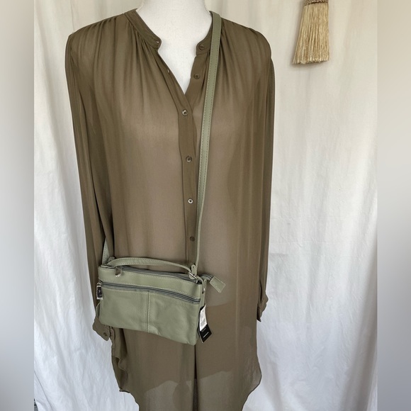 Babaton Silk Shirtdress - Picture 5 of 5
